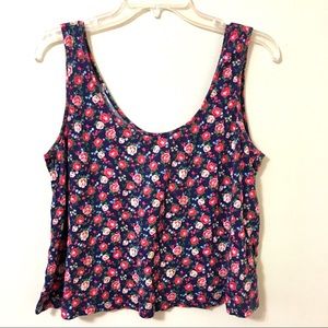 ✨4/$25✨ Forever 21 Floral Blouse Crop Top Sleeveless
